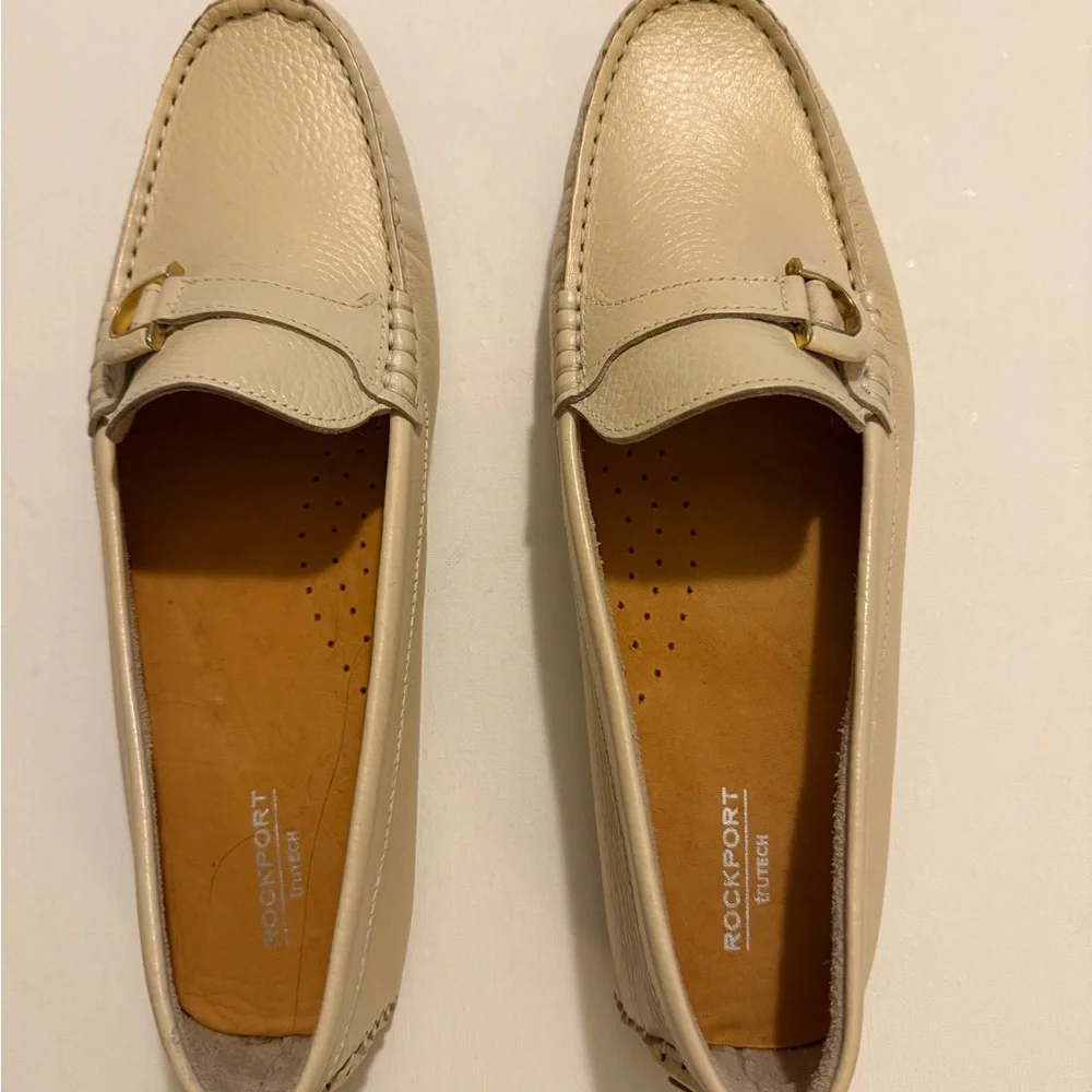 Rockport Bayview Ring Loafer Cream Pebbled Leather Driving Mocs CI7416 Womens 9W